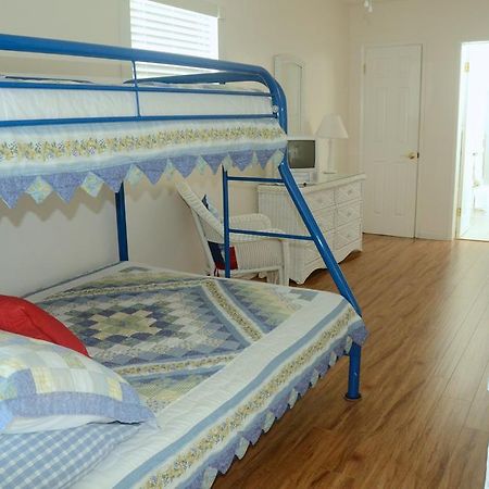 Апартаменты Pineapple Place Помпано Бич Экстерьер фото